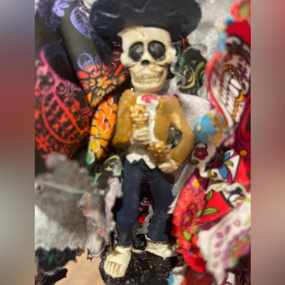 DIA DE LOS MUERTOS -  DAY OF THE DEAD WREATH - Picture 2 of 7